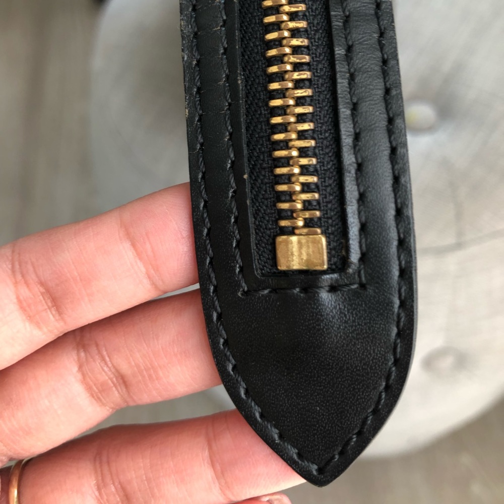 Authentic Louis Vuitton St. Jacques bag - Picture 8 of 17